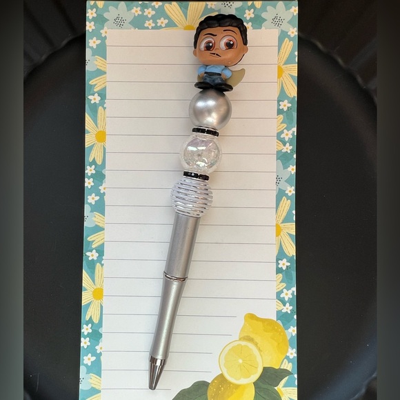 Personalized “Lando Calrissian” Beaded Pen-Disney Doorables Star Wars Collection - Picture 2 of 5
